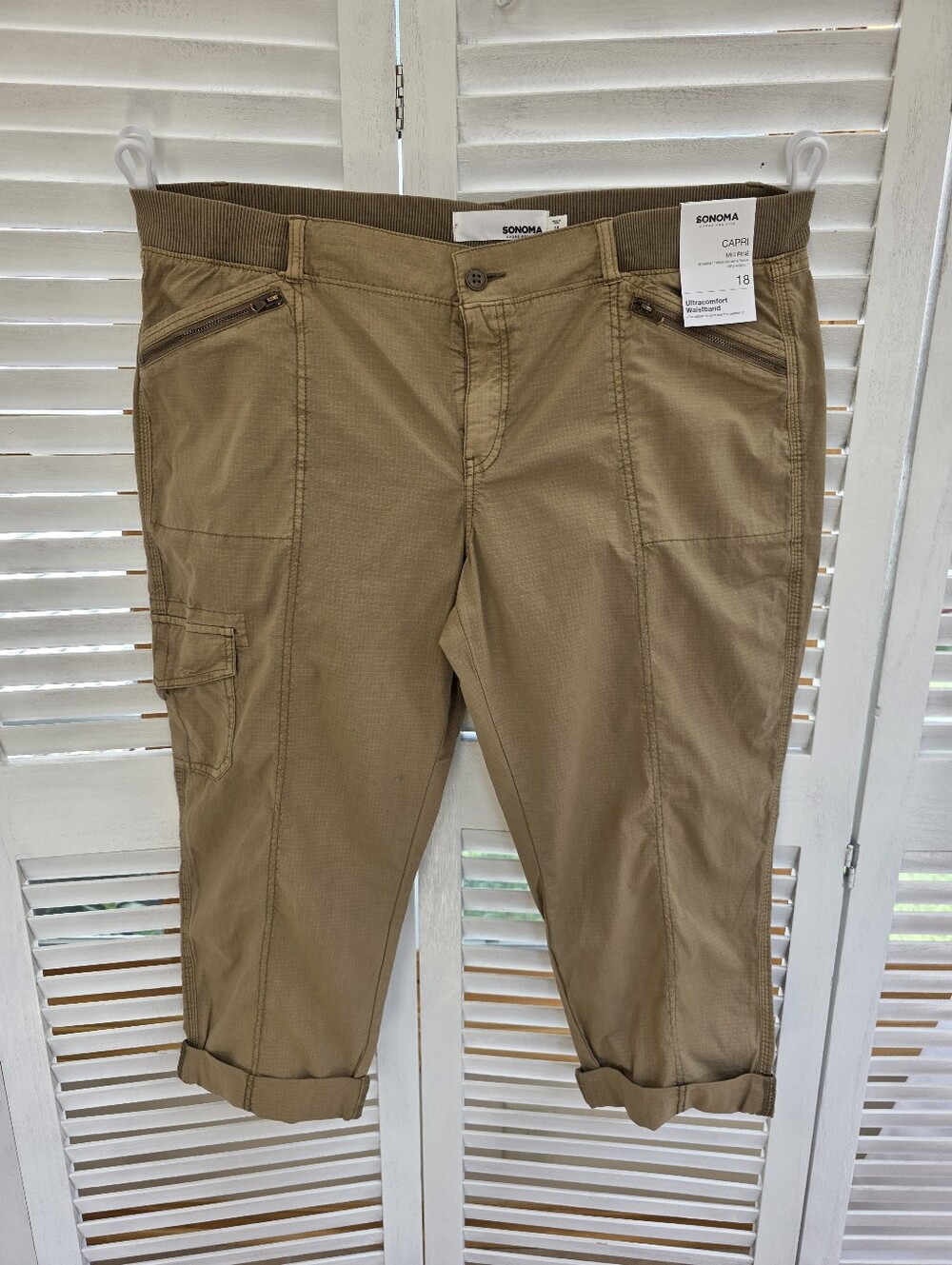 SONOMA Women's Capri Mid-rise Size 18 Khaki Cargo Casual